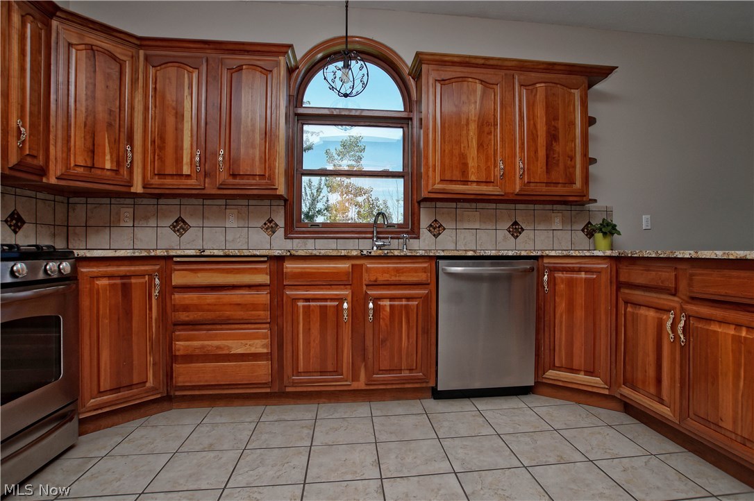 4444 South Ridge Road Perry, OH 44081 - Photo 7 of 34