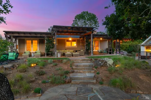 $6,000,000 | 4500 Redwood Road, Napa, CA 94558