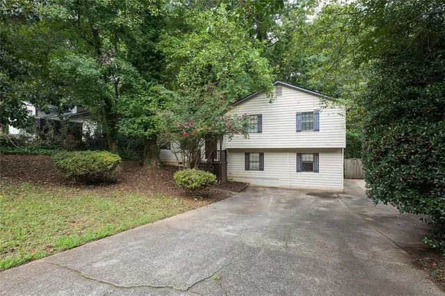 $1,700 | 3038 Courtney Drive, Marietta, GA 30060