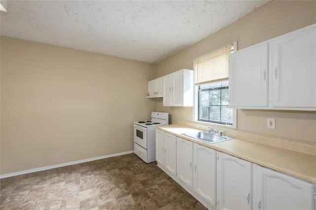 $1,700 | 3038 Courtney Drive, Marietta, GA 30060