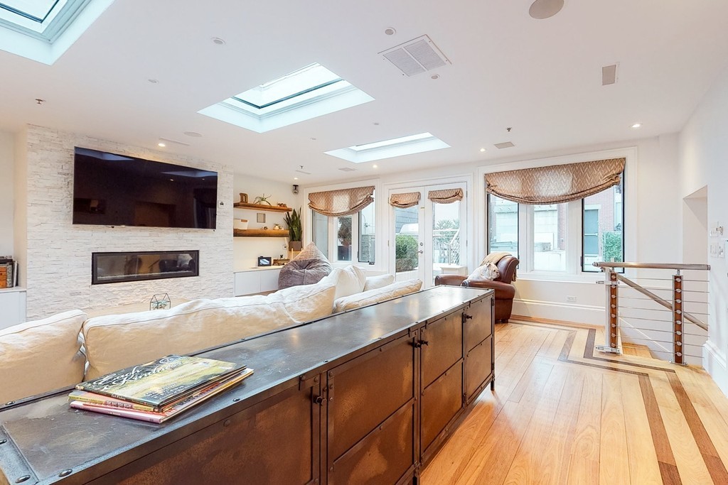 32 Rutland Street, Unit 1L Boston, MA 02118 - Photo 3 of 37 Gallery Image 3