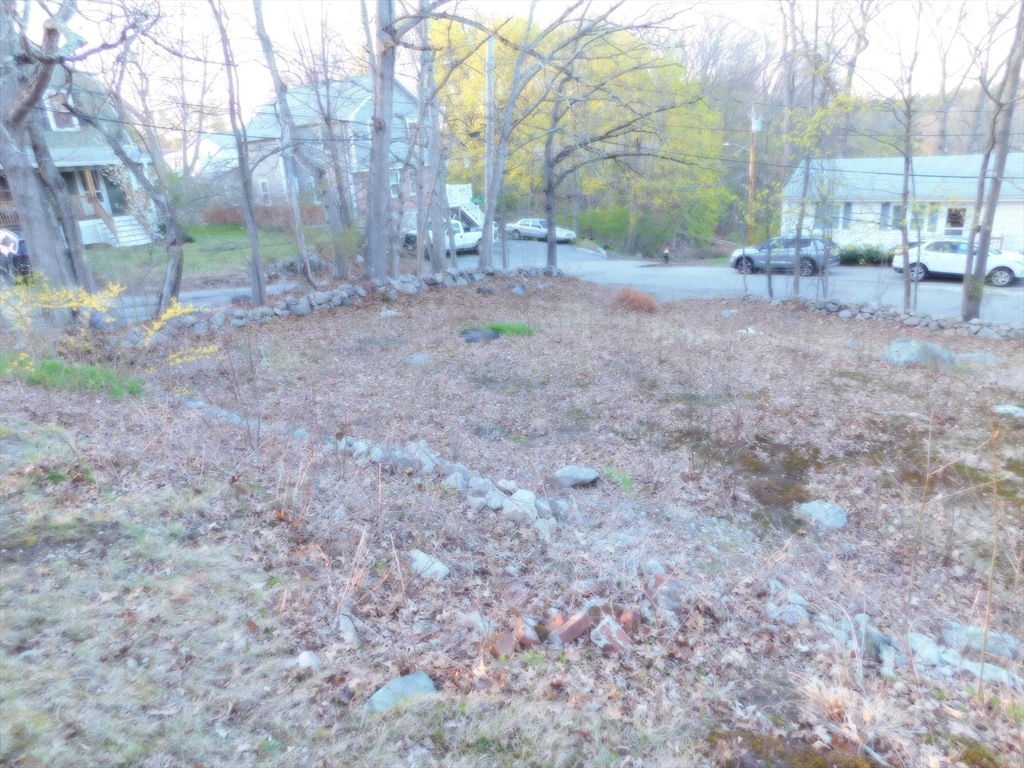 22 Vernon Street Boston, MA 02136 - Photo 17 of 24
