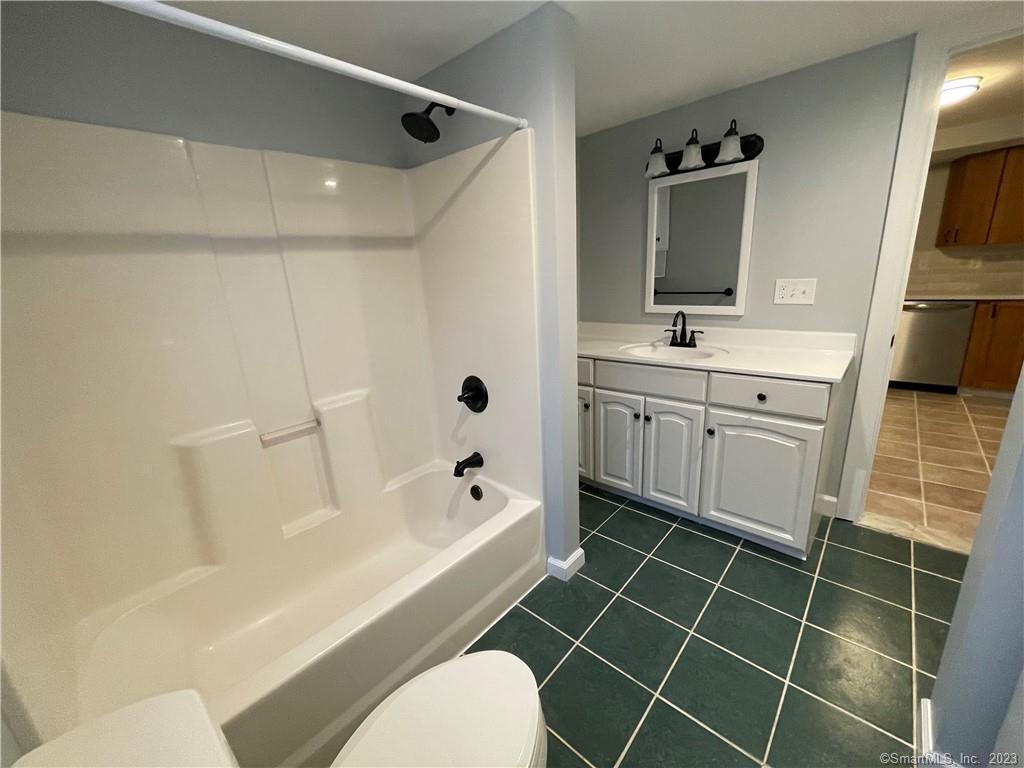 324 Main Street, Unit 3 Portland, CT 06480 - Photo 10 of 16
