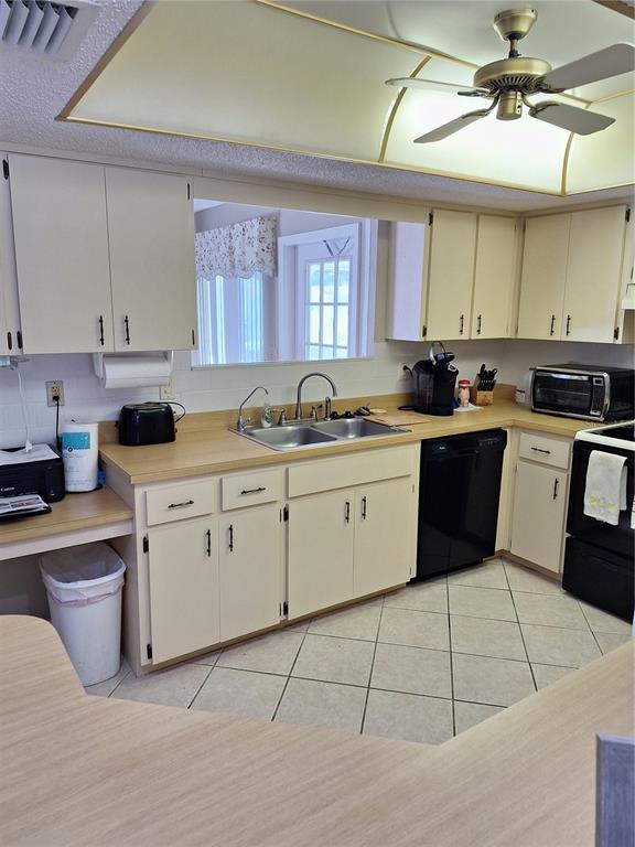 8202 Southwest 108th Pl Road Ocala, FL 34481 - Photo 12 of 22 KITCHEN