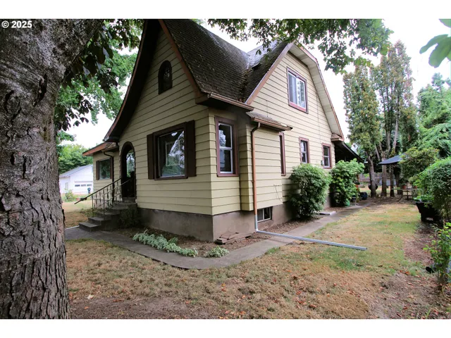 $525,000 | 1913 E Street, Washougal, WA 98671