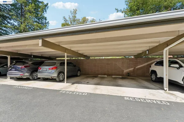 $420,000 | 651 Moraga Road, Unit 5, Moraga, CA 94556