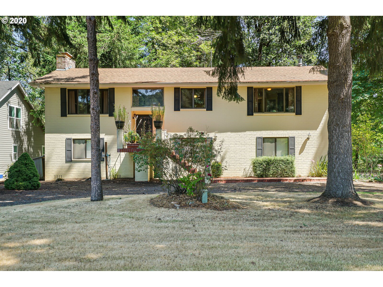 17615 South Abiqua Road Northeast Silverton, OR 97381 - Photo 1 of 26 Gallery Image 1