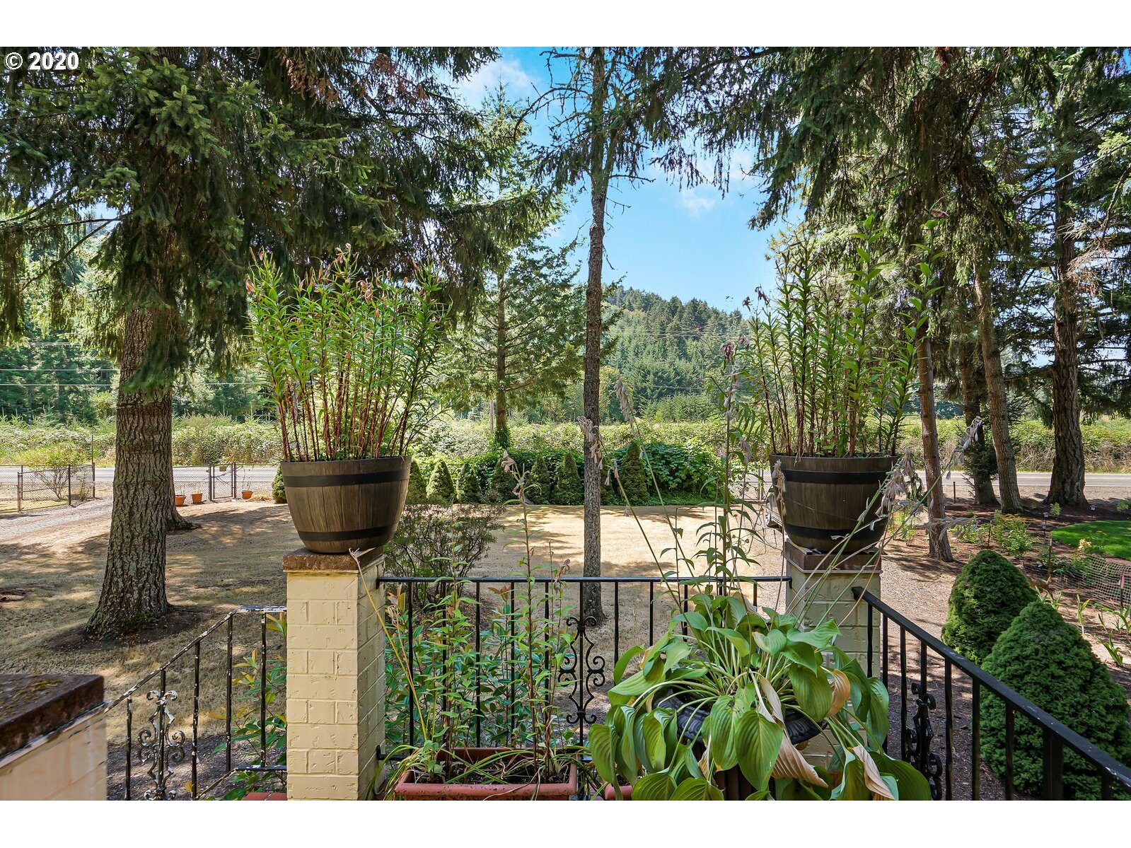 17615 South Abiqua Road Northeast Silverton, OR 97381 - Photo 5 of 26 Gallery Image 5