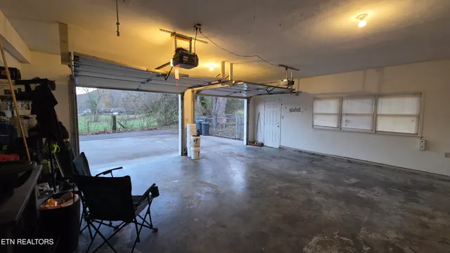 $265,000 | 992 Walden Ridge Lane, Caryville, TN 37714