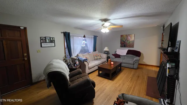 $265,000 | 992 Walden Ridge Lane, Caryville, TN 37714