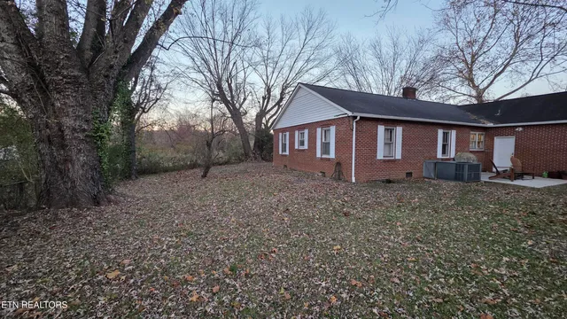 $265,000 | 992 Walden Ridge Lane, Caryville, TN 37714
