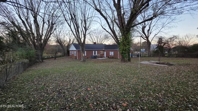 $265,000 | 992 Walden Ridge Lane, Caryville, TN 37714