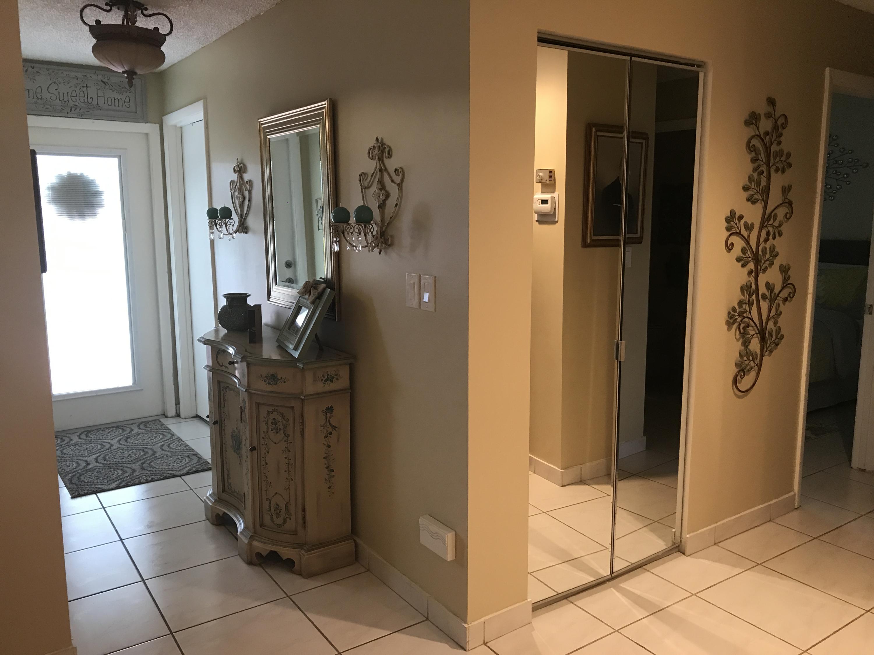 8957 Echo Lane Boca Raton, FL 33496 - Photo 4 of 27 FOYER