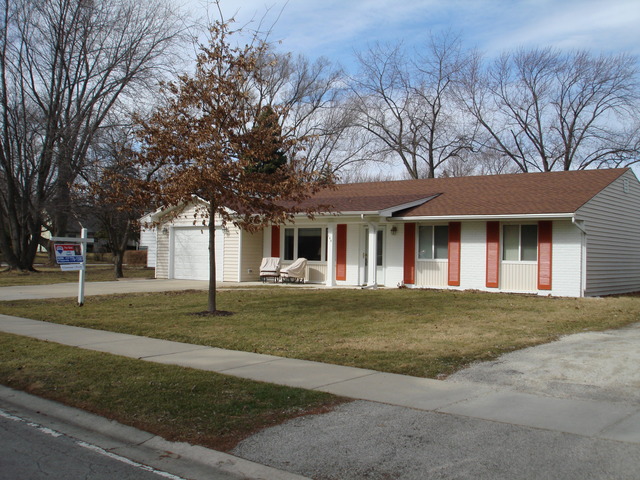 144 Seabury Road Bolingbrook, IL 60440 - Photo 1 of 16