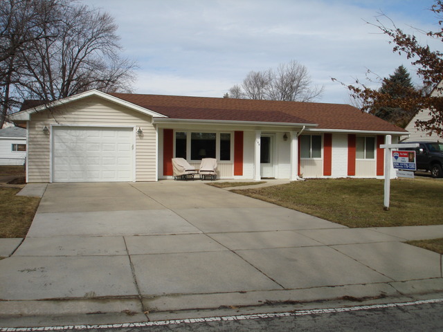 144 Seabury Road Bolingbrook, IL 60440 - Photo 2 of 16