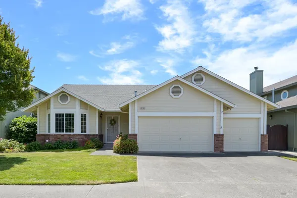 $849,000 | 9151 Piccadilly Circle, Windsor, CA 95492