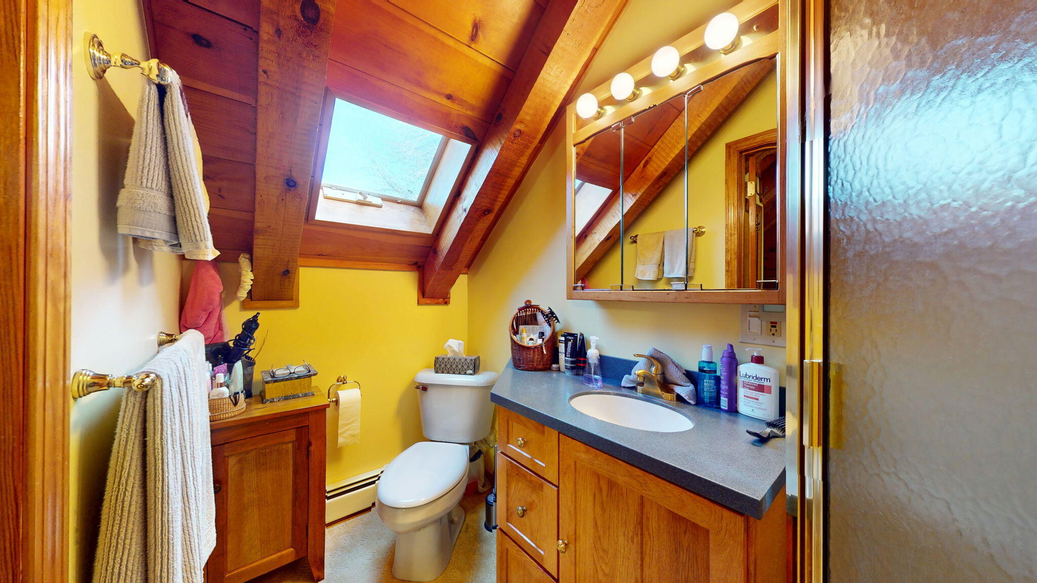 1026 Auburn Road Turner, ME 04282 - Photo 17 of 43 17-web-or-mls-10102025_180109