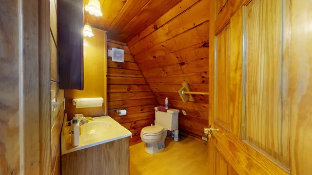 $1,350,000 | 1026 Auburn Road, Turner, ME 04282