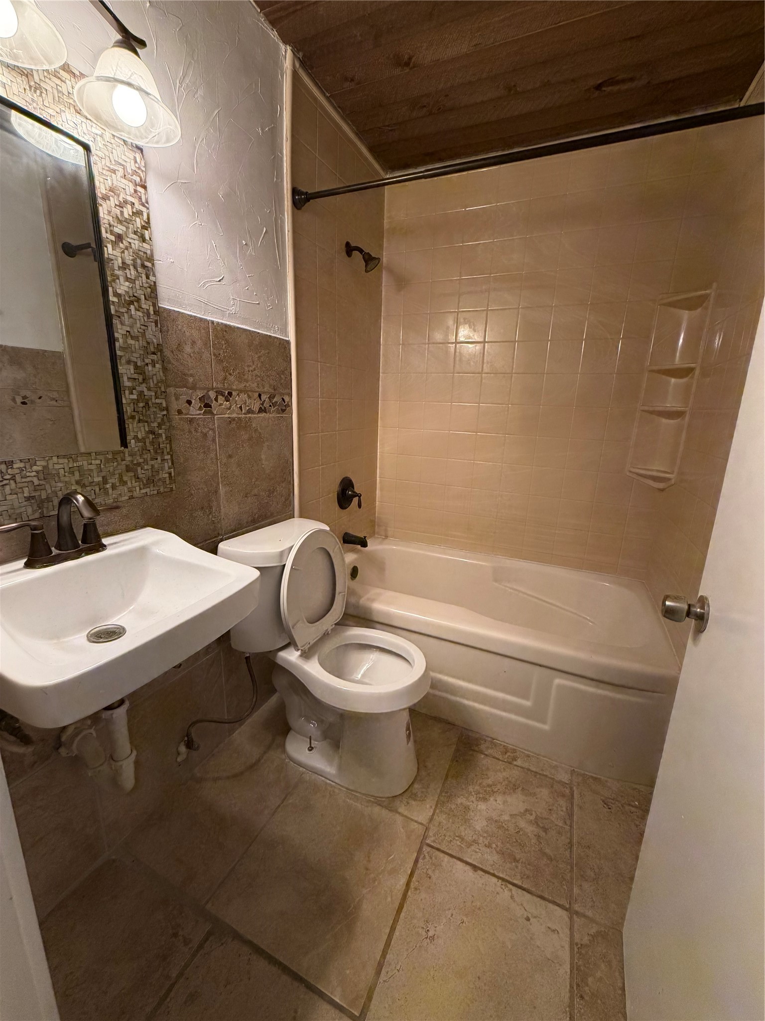 8308 Lenore Street Houston, TX 77017 - Photo 17 of 23 Full bathroom view.