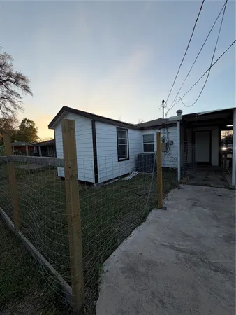 $1,500 | 8308 Lenore Street, Houston, TX 77017