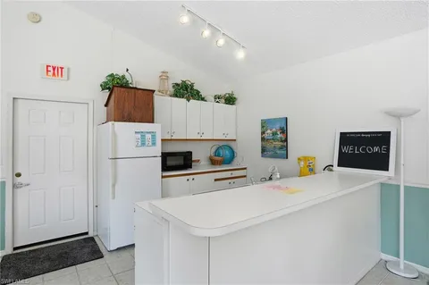 $220,000 | 141 Wading Bird Circle, Unit G102, Naples, FL 34110