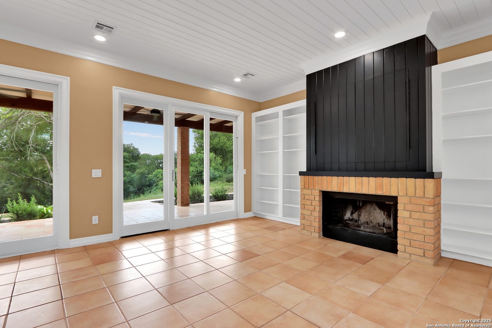 352 Ridge Crest Drive Seguin, TX 78155 - Photo 13 of 49