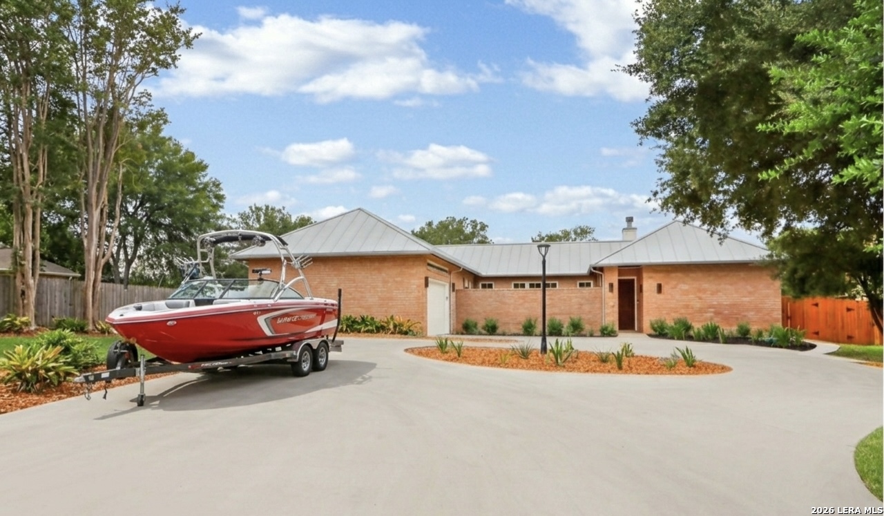 352 Ridge Crest Drive Seguin, TX 78155 - Photo 2 of 49