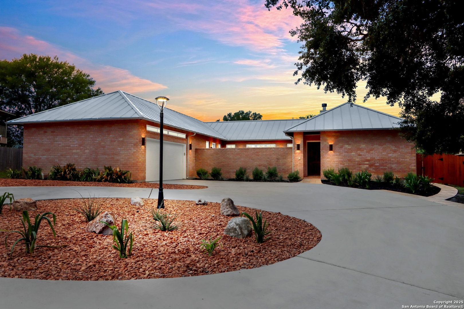 352 Ridge Crest Drive Seguin, TX 78155 - Photo 4 of 49