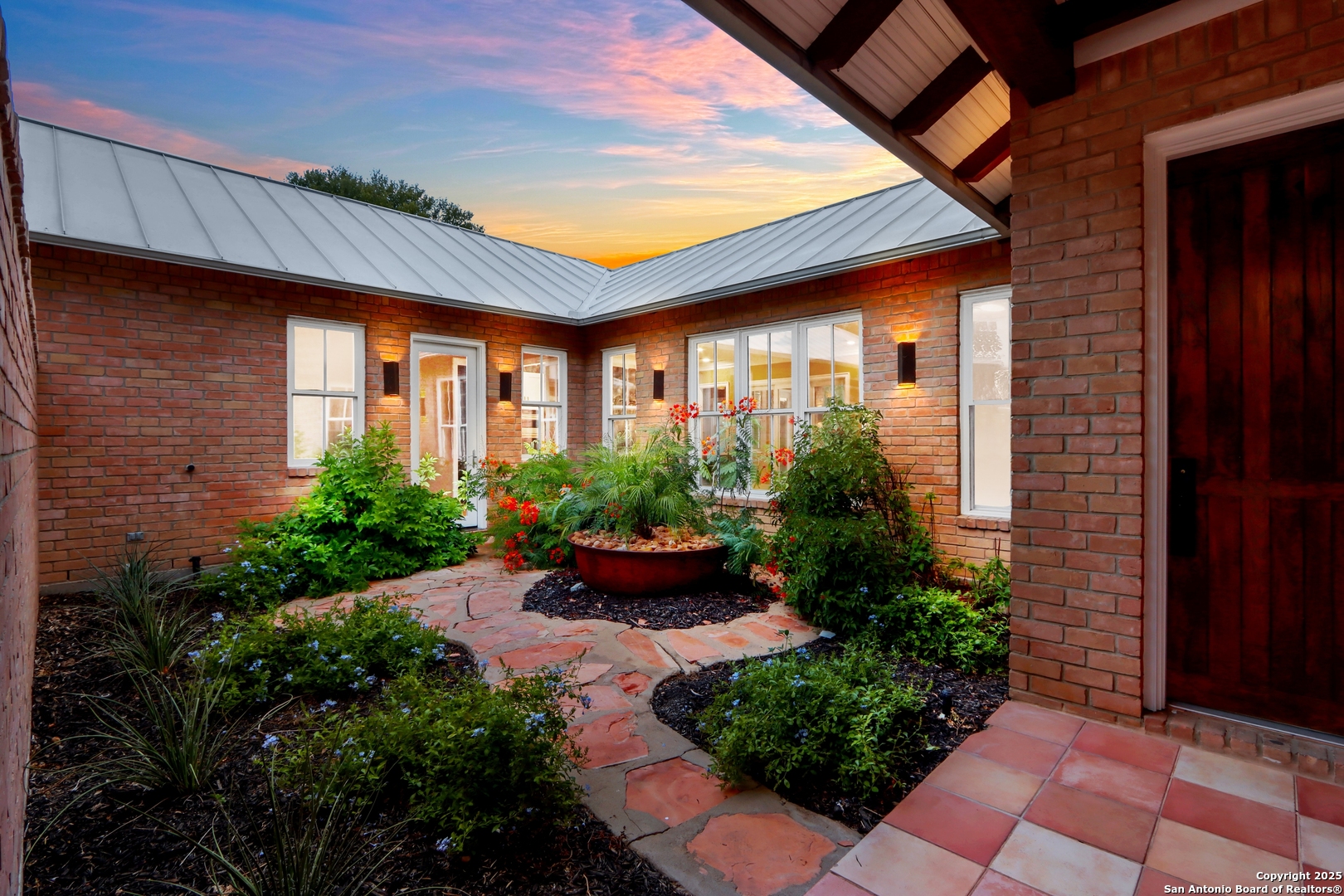 352 Ridge Crest Drive Seguin, TX 78155 - Photo 5 of 49