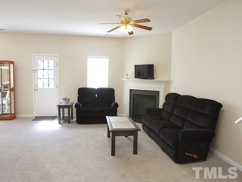 4453 Cardinal Grove Boulevard Raleigh, NC 27616 - Photo 4 of 6 Living Room