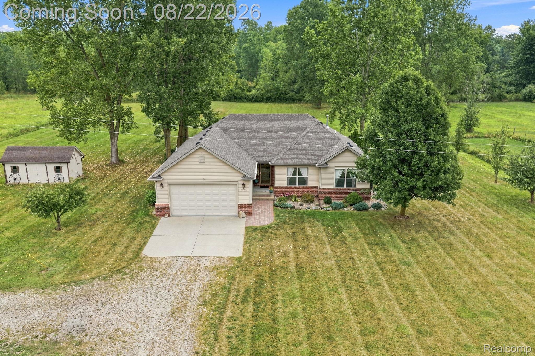 1301 Palms Road Columbus, MI 48063 - Photo 8 of 51 8-web-or-mls-1301_Palms_Rd_Columbus_MI_48063_007.jpg