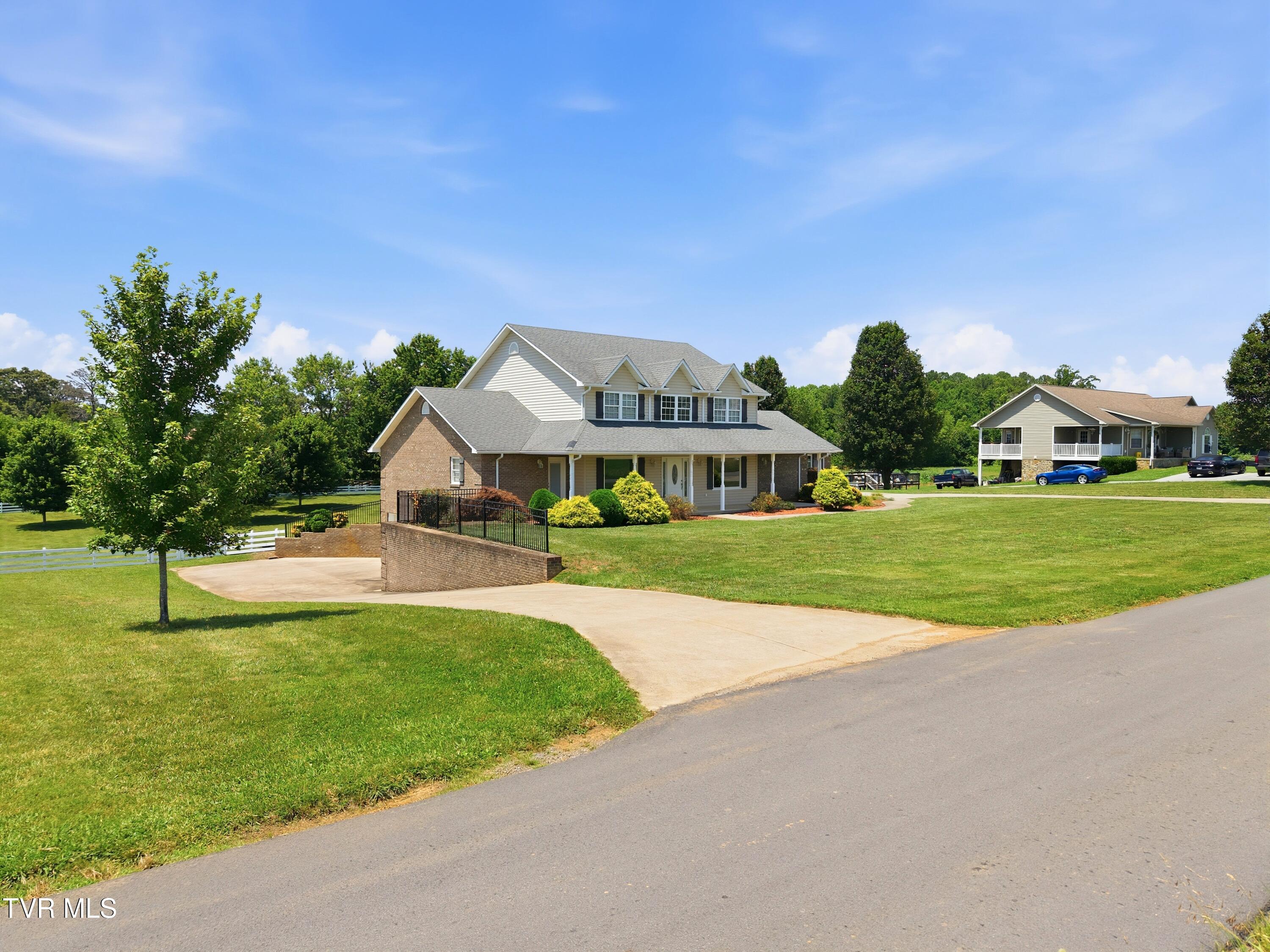 767 Possum Creek Road Greeneville, TN 37743 - Photo 7 of 69 5_767_possum_creek_rd_0004