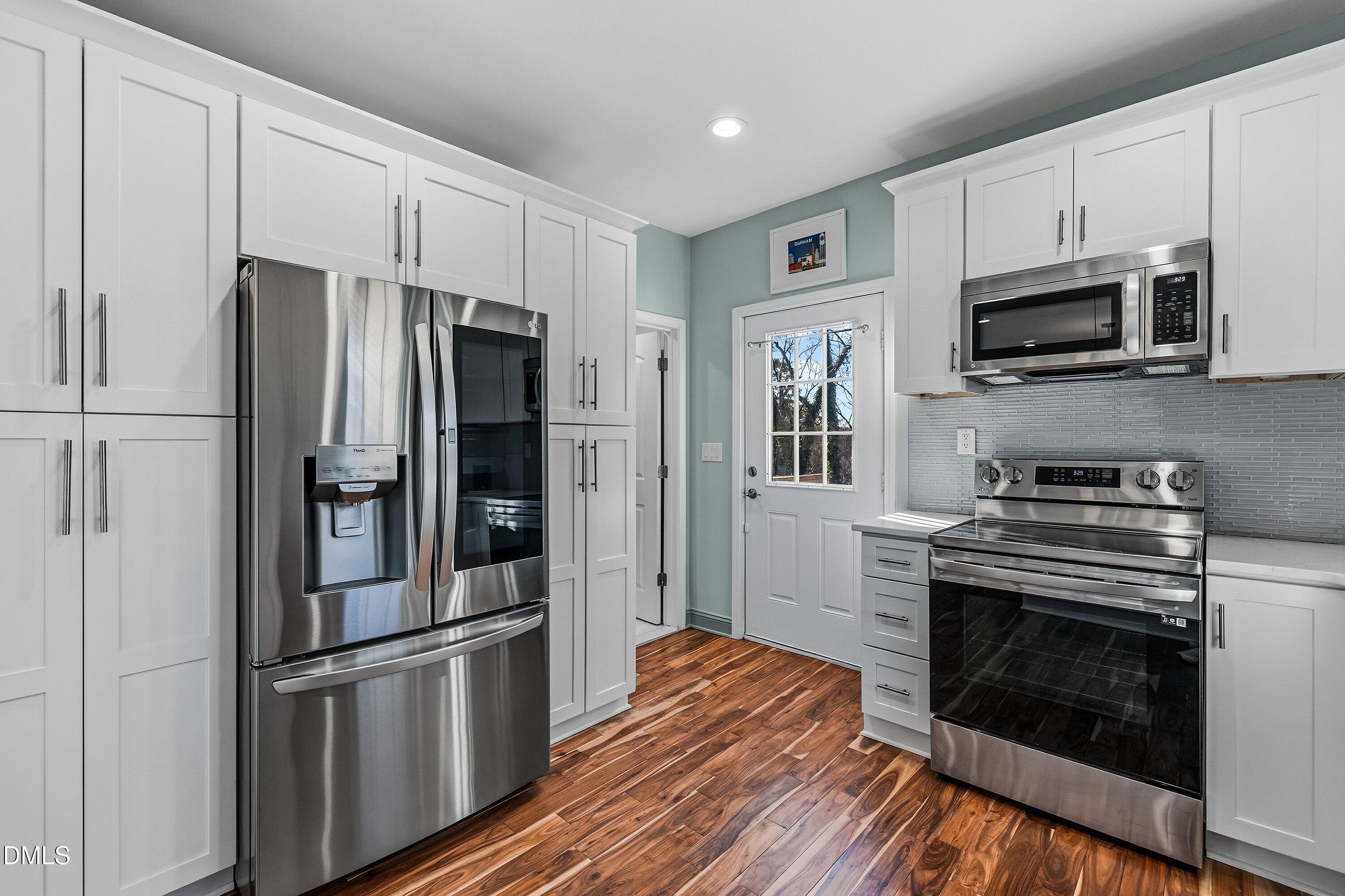 820 Kent Street Durham, NC 27701 - Photo 8 of 35 11-820 Kent _6284