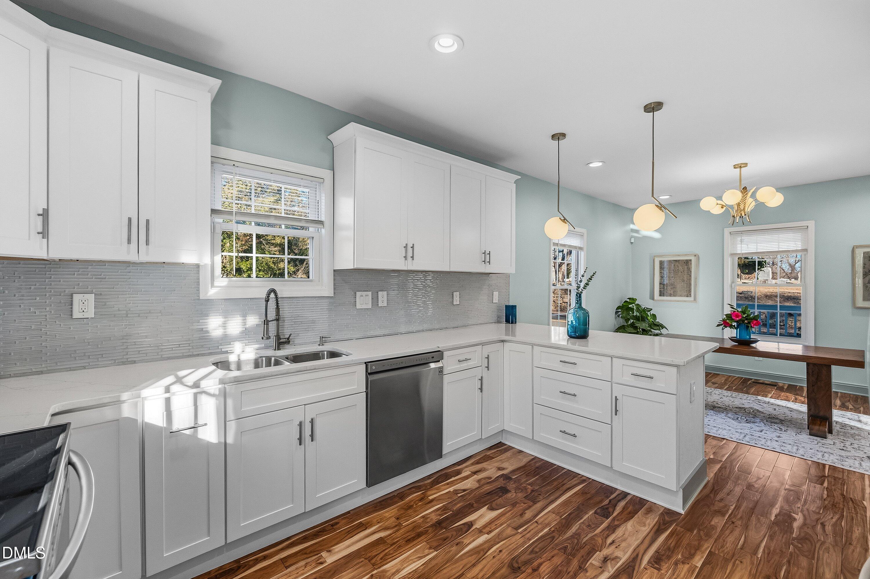 820 Kent Street Durham, NC 27701 - Photo 10 of 35 27-820 Kent _6369