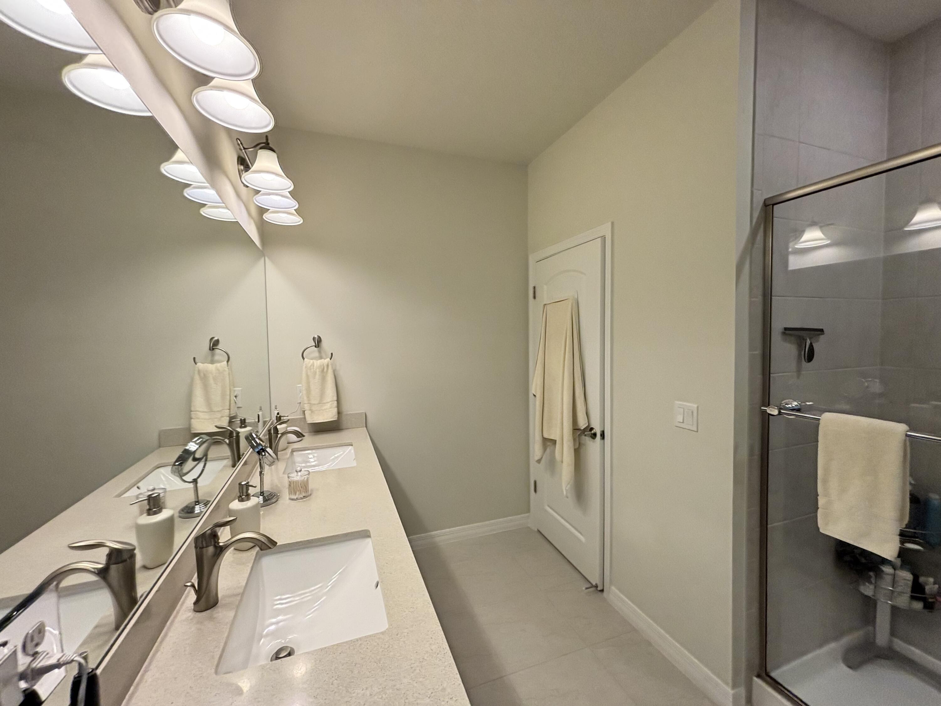 8349 Cadre Noir Road Wellington, FL 33467 - Photo 12 of 32 IMG_7570