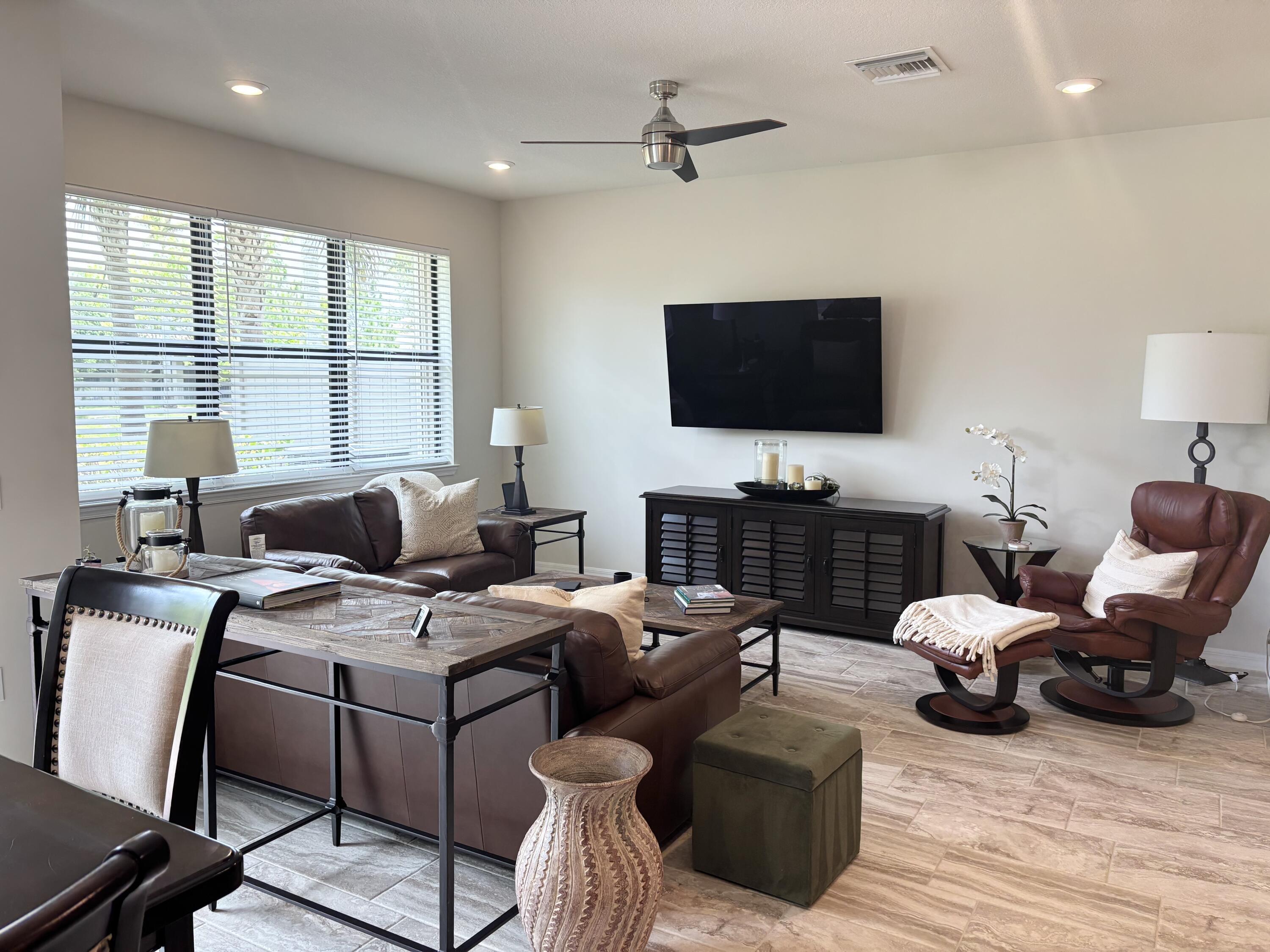 8349 Cadre Noir Road Wellington, FL 33467 - Photo 6 of 32 IMG_7557