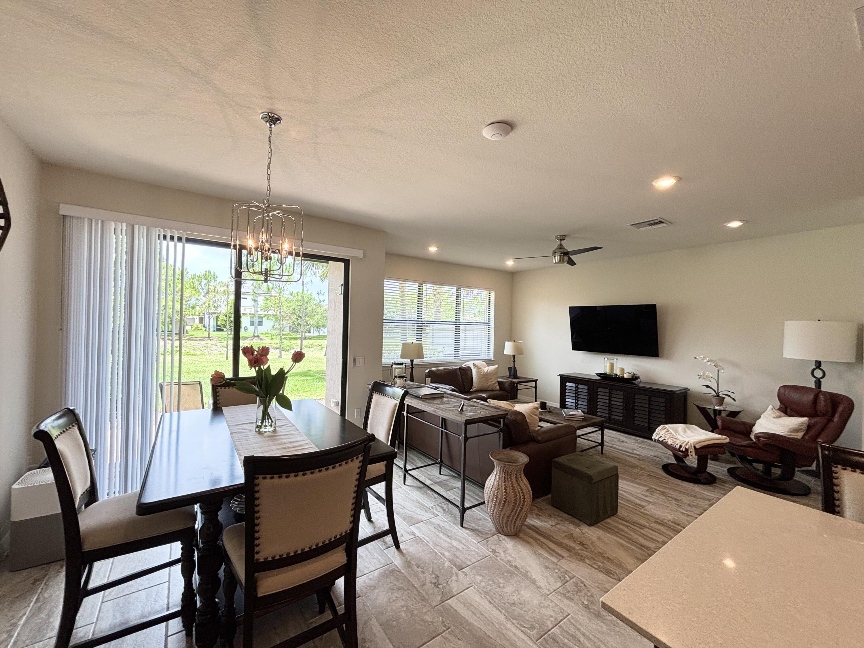 8349 Cadre Noir Road Wellington, FL 33467 - Photo 7 of 32 IMG_7593