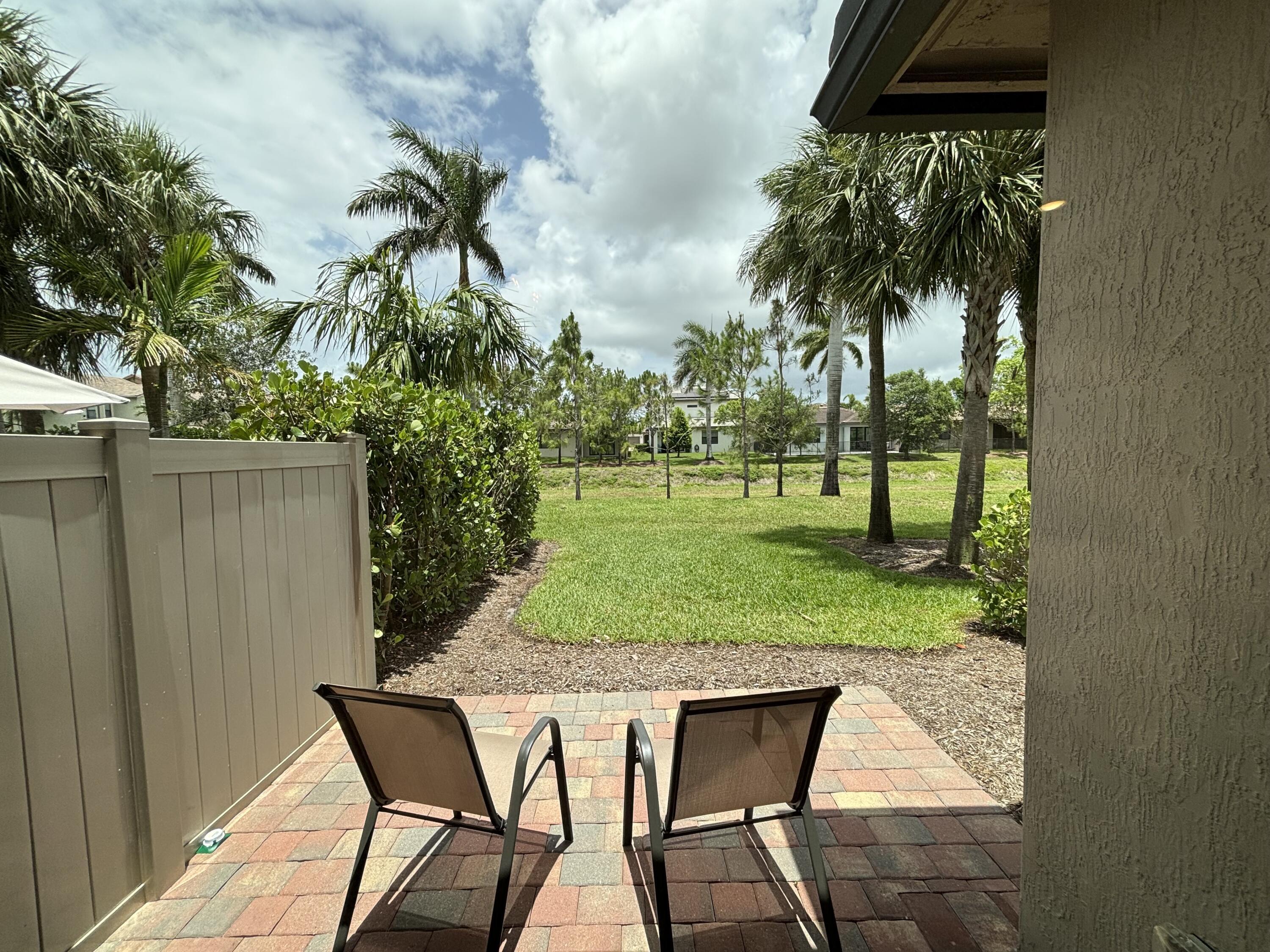 8349 Cadre Noir Road Wellington, FL 33467 - Photo 8 of 32 IMG_7594