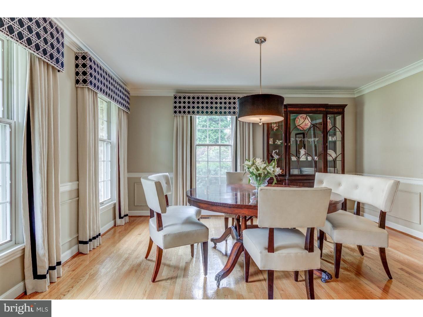 211 Ravenscliff Road Wayne, PA 19087 - Photo 6 of 24 Dining Room