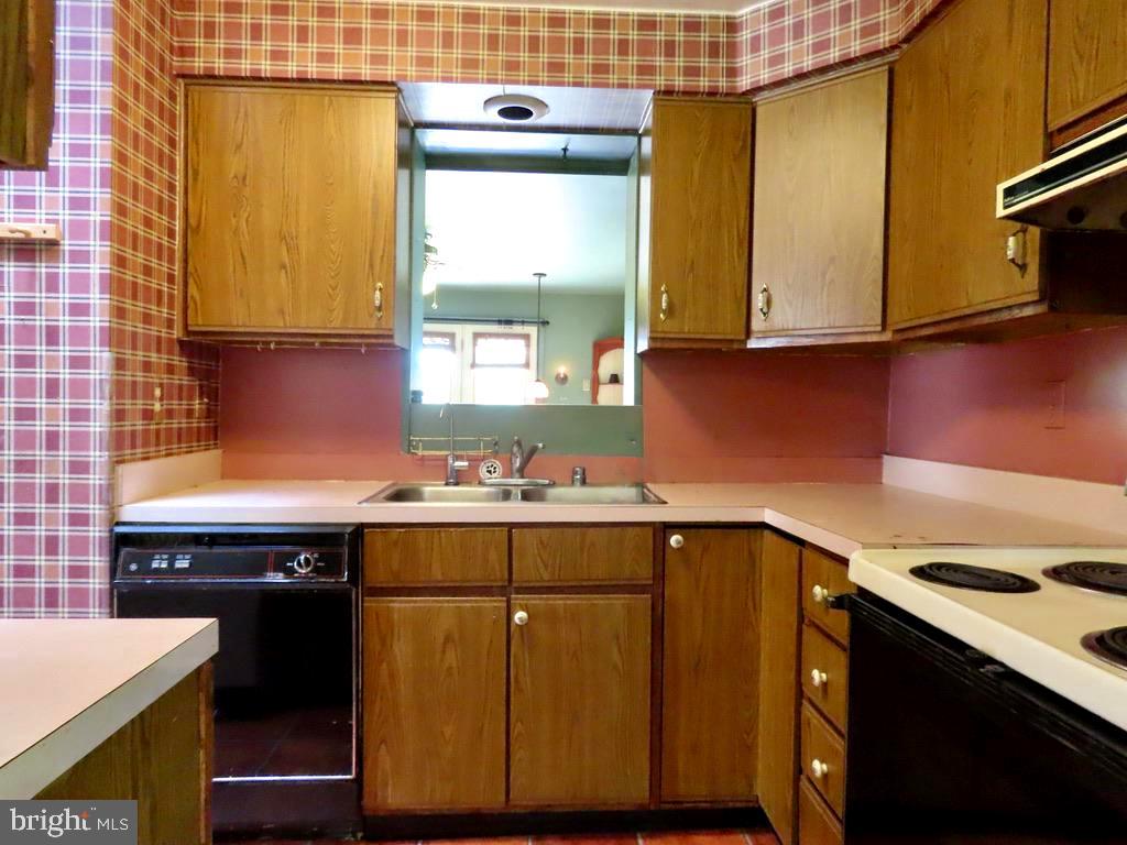 13782 Crest Hill Road Flint Hill, VA 22627 - Photo 11 of 30