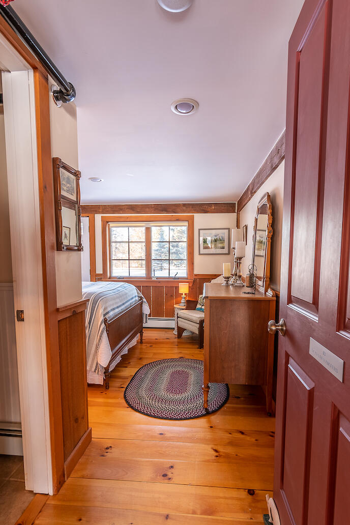 9-10 Tranquility Lane Eustis, ME 04982 - Photo 28 of 108 Guest Room 5