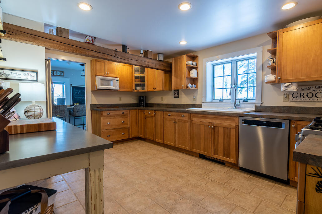 9-10 Tranquility Lane Eustis, ME 04982 - Photo 43 of 108 Kitchen