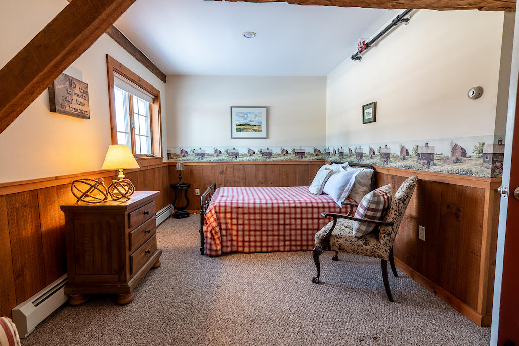 9-10 Tranquility Lane Eustis, ME 04982 - Photo 80 of 108 Guest Room 8