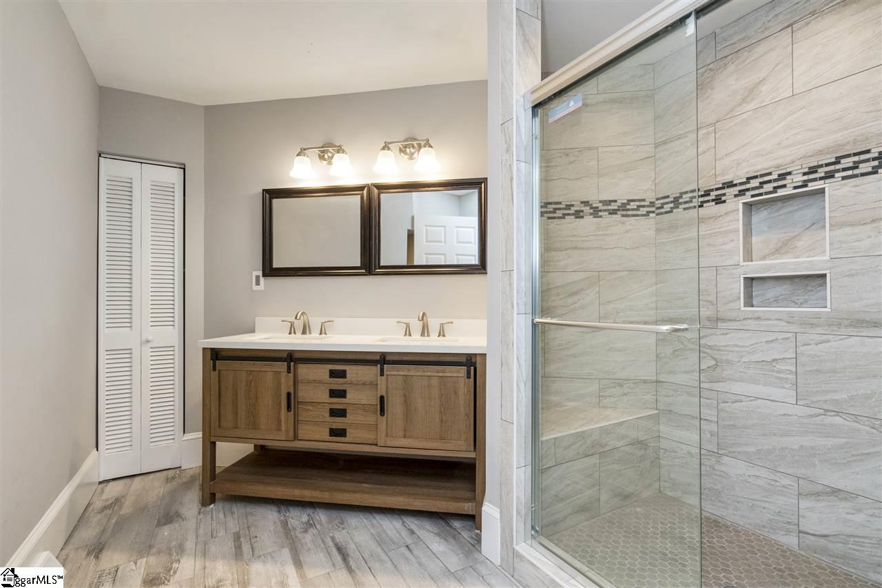 2 14th Street Greer, SC 29651 - Photo 4 of 11 Gallery Image 4