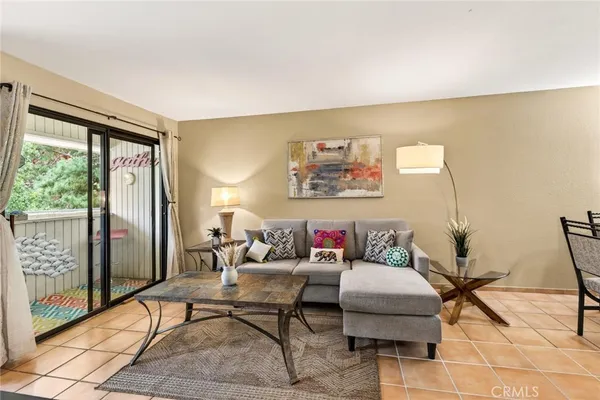 $172,500 | 2812 North Auburn Circle, Unit 202, Palm Springs, CA 92262
