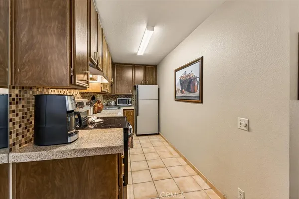 $172,500 | 2812 North Auburn Circle, Unit 202, Palm Springs, CA 92262
