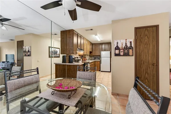 $172,500 | 2812 North Auburn Circle, Unit 202, Palm Springs, CA 92262