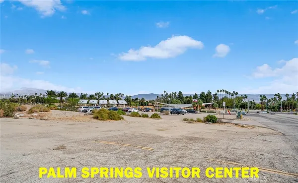 $172,500 | 2812 North Auburn Circle, Unit 202, Palm Springs, CA 92262