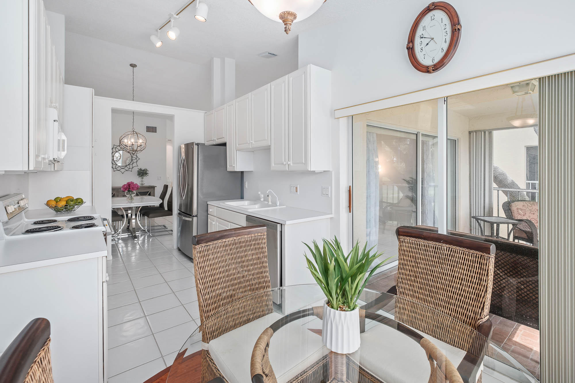 17317 Boca Club Boulevard, Unit 8 Boca Raton, FL 33487 - Photo 18 of 35 032-17317-Boca-Club-Blvd-Interior