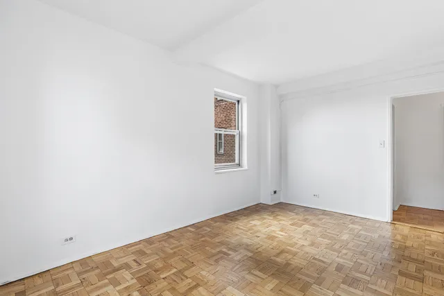 $595,000 | 530 Grand Street, Unit 8E | Lower East Side